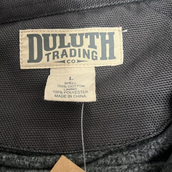 Duluth Trading Men's Gray Button-Up Jacket! - Picture 3 of 5